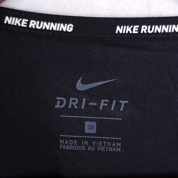 Nike Women's Plus Size Essential Running Tank Top, Black, 2x, 3x Athletic Active - Picture 7 of 10